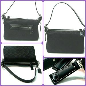 🔮 COACH LOGO 100% auth DEMI BAGUETTE PURSE BAG